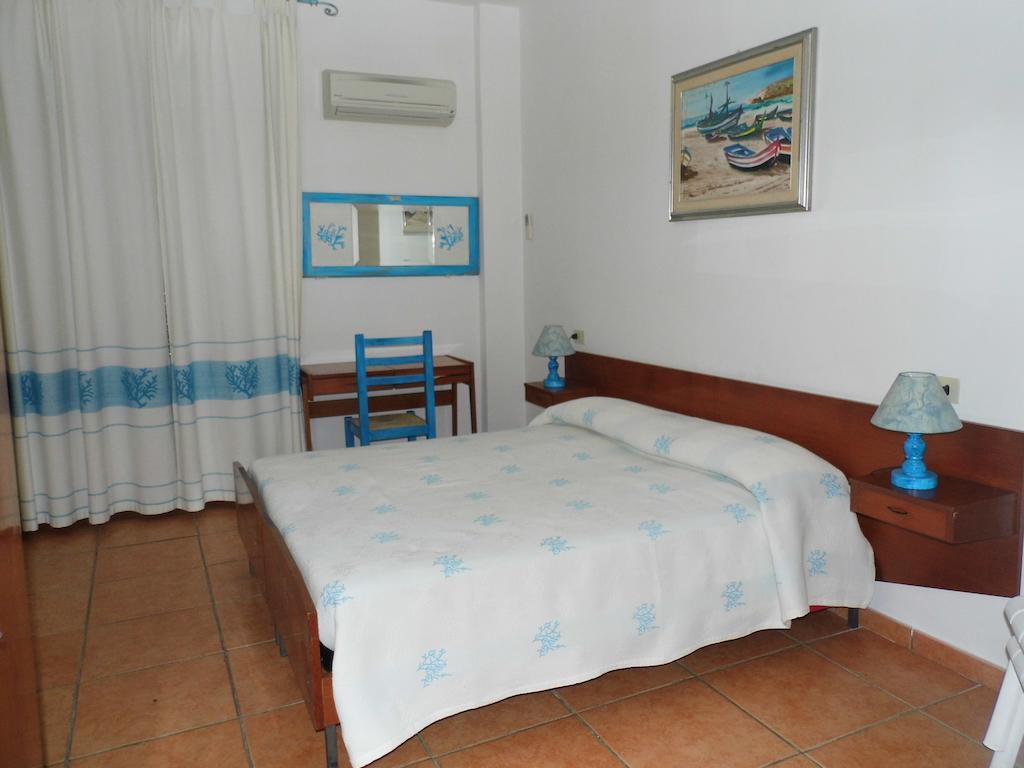Lina Hotel Stintino Zimmer foto