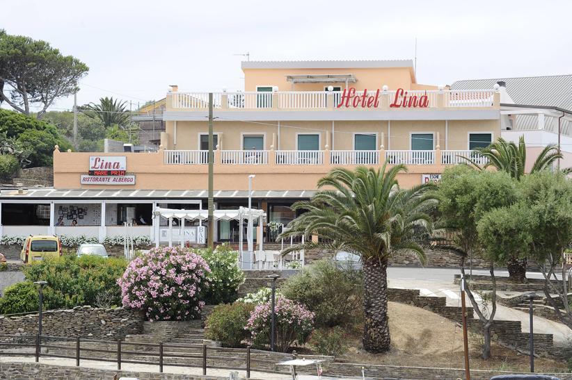 Lina Hotel Stintino Exterior foto